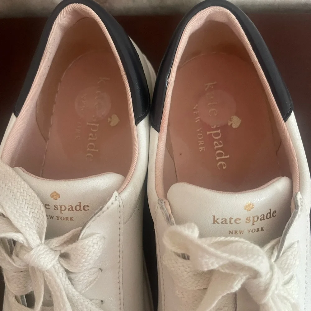 KATE SPADE WHITE LEATHER TRAINER SNEAKERS BLACK ACCENTS 8.5